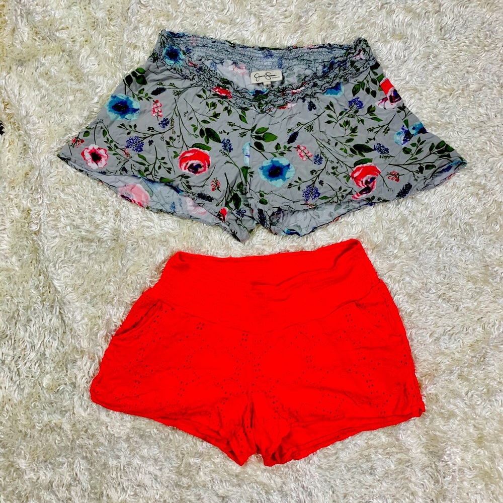 Jessica Simpson Maternity Shorts 1 Floral 1 Coral